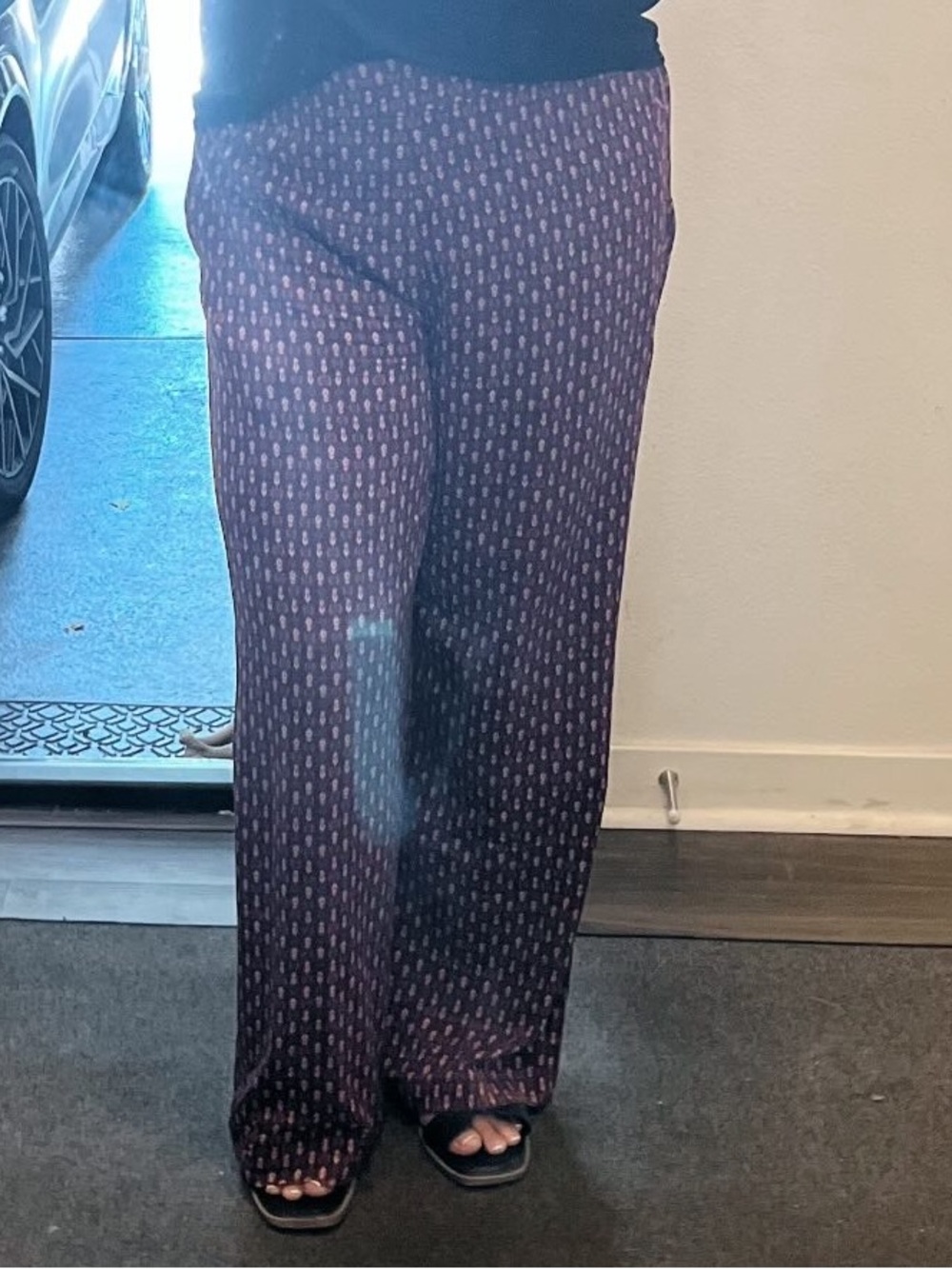Old navy playa lounge Wide-Leg Printed Pants Burgundy medium - Picture 2 of 2